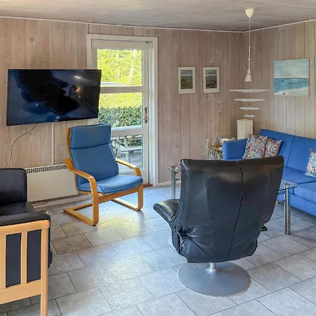 Holiday home Stunning In With Wifi