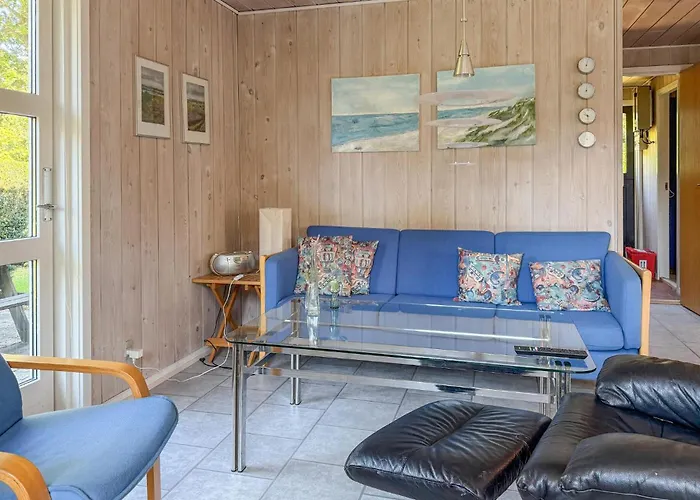 Semesterbostad Stunning In With Wifi Ansager